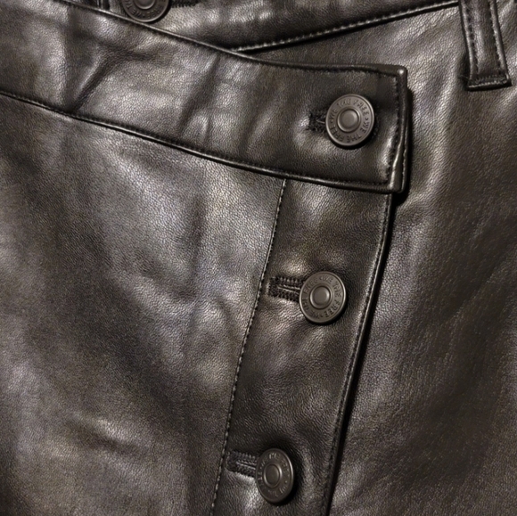 NWOT-We The Free " Wynne" Vegan Leather Skirt-Black-Size 30 - Picture 4 of 12